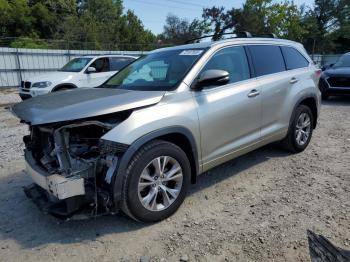  Salvage Toyota Highlander