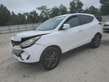  Salvage Hyundai TUCSON