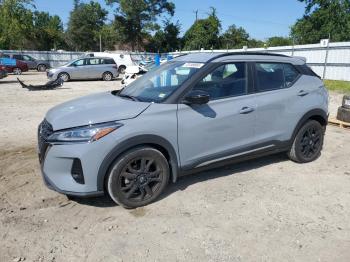  Salvage Nissan Kicks