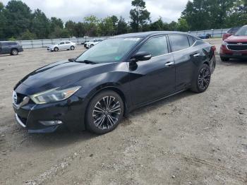  Salvage Nissan Maxima