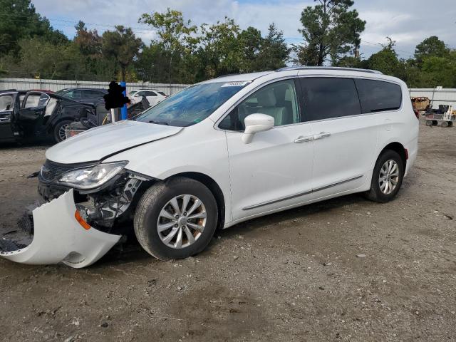  Salvage Chrysler Pacifica