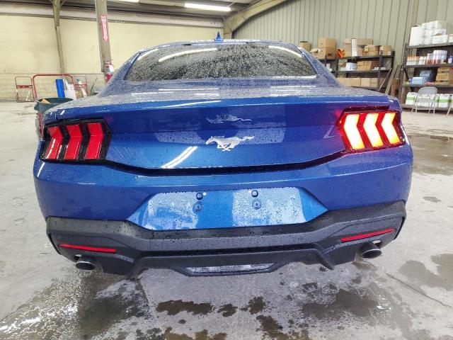 Ford Mustang Image 9