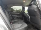 Toyota Camry Se Image 9