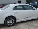 Chrysler 300 Image 12