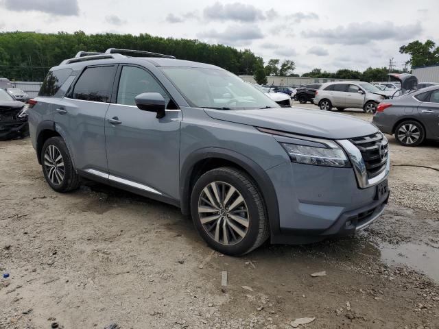 Nissan Pathfinder Platinum Image 5