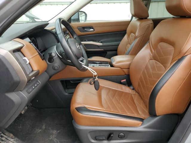 Nissan Pathfinder Platinum Image 7