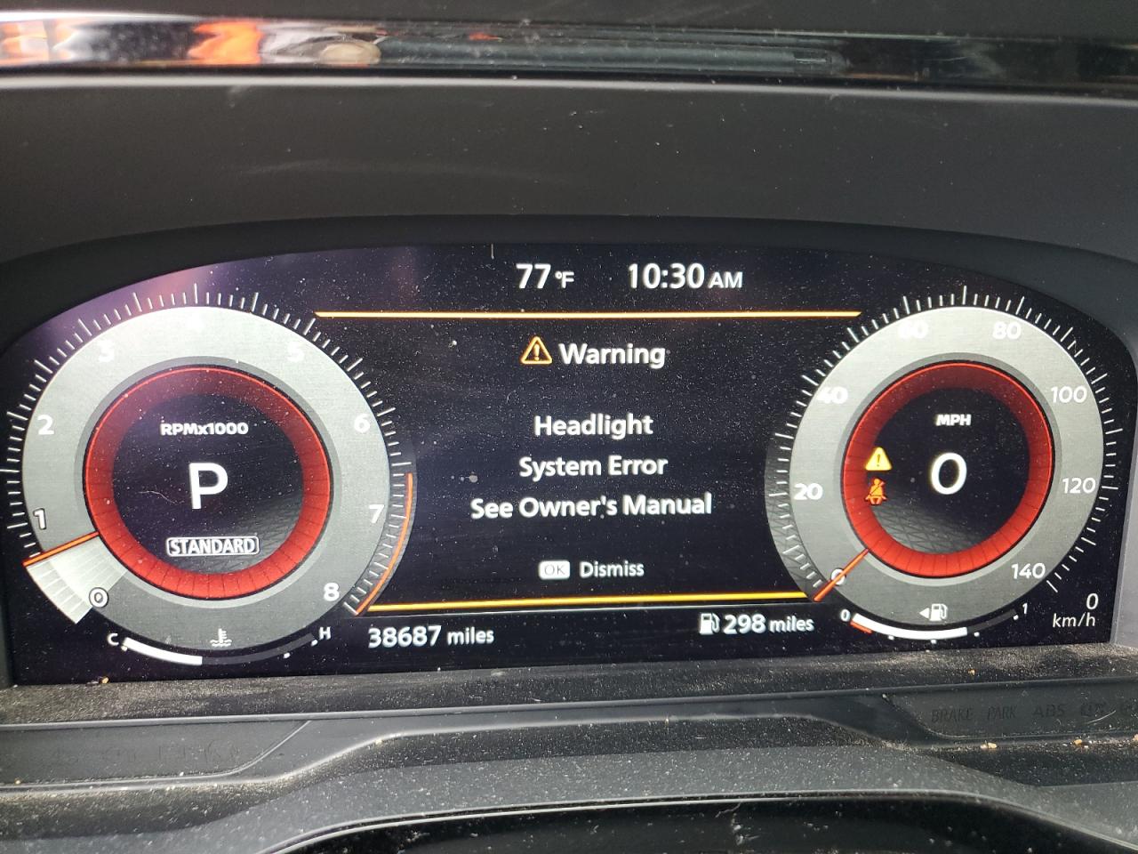 Nissan Pathfinder Platinum Image 10