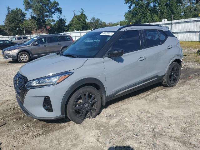  Salvage Nissan Kicks
