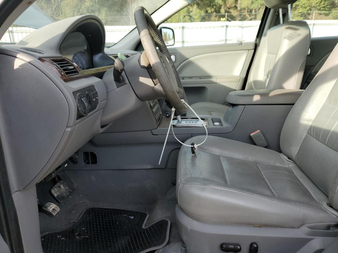 Ford 500 Sel Image 12