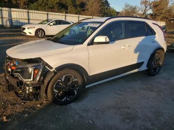  Salvage Kia Niro