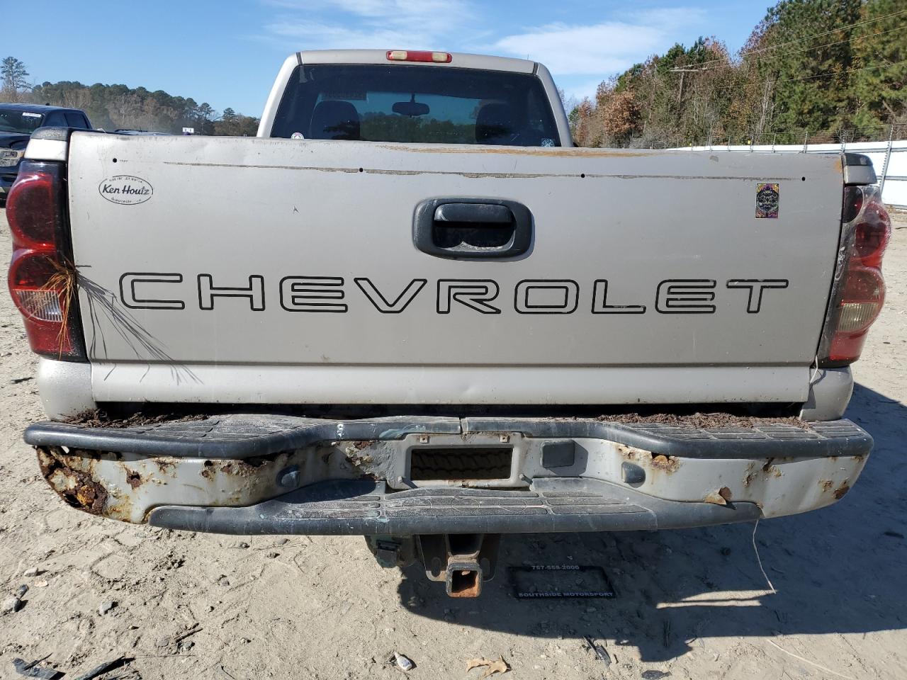 Chevrolet Silverado C1500 Image 12