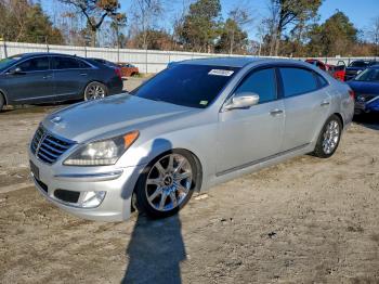  Salvage Hyundai Equus