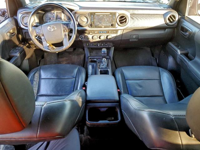 Toyota Tacoma Double Cab Image 3