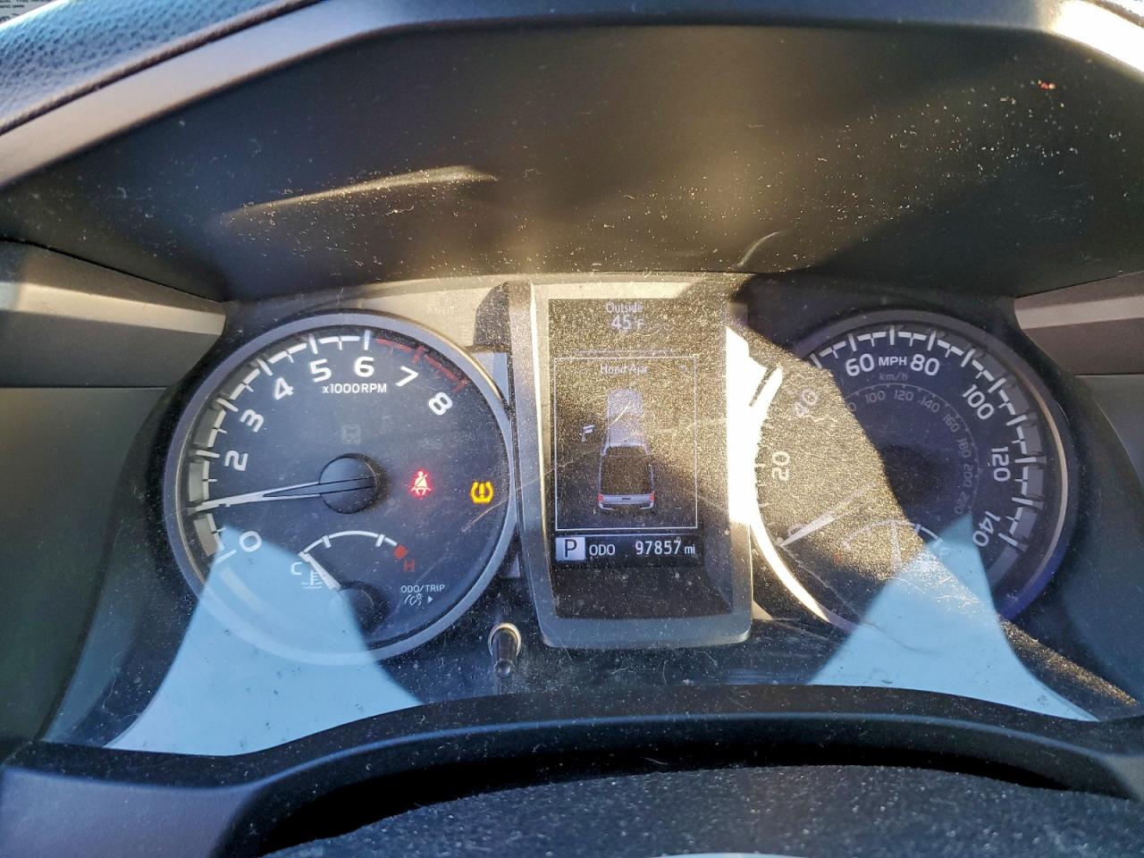 Toyota Tacoma Double Cab Image 12