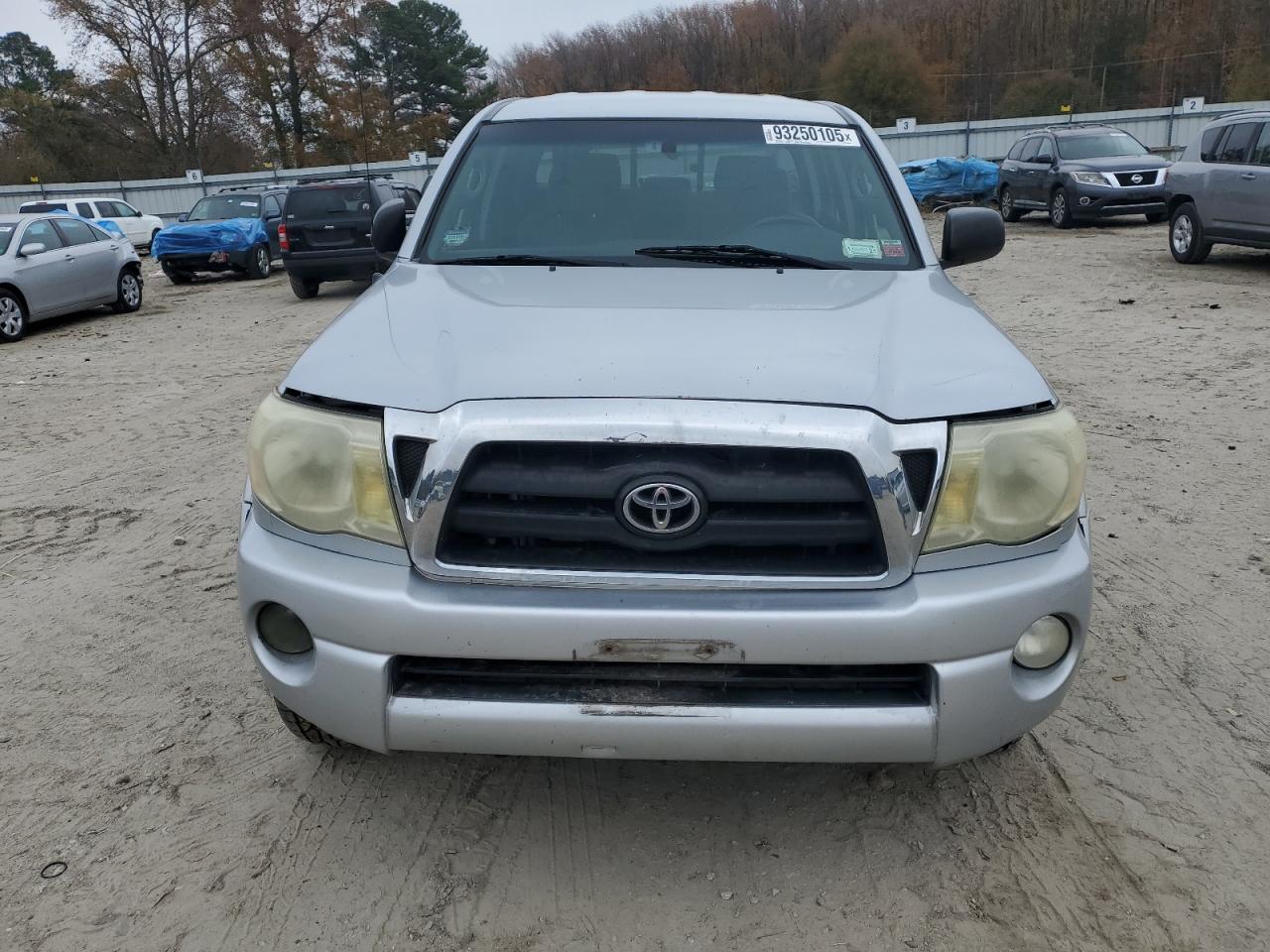 Toyota Tacoma Double Cab Image 6