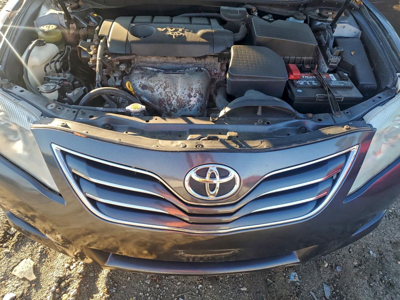 Toyota Camry Base Image 12