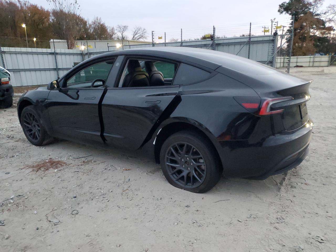 Tesla Model 3 Image 2