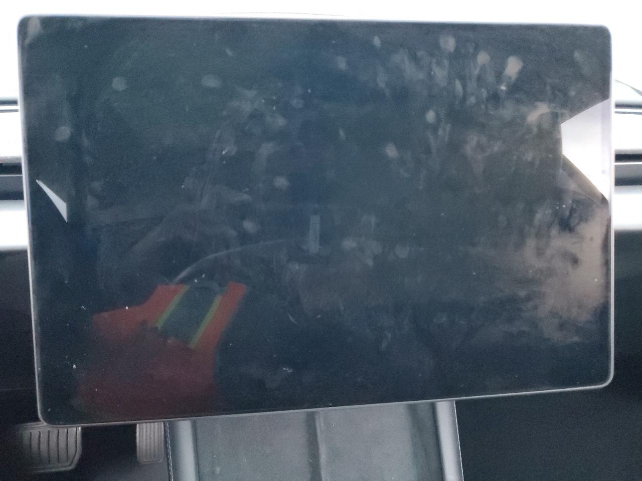 Tesla Model 3 Image 9