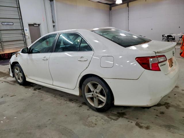 Toyota Camry L Image 6
