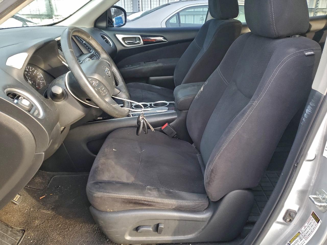 Nissan Pathfinder S Image 11