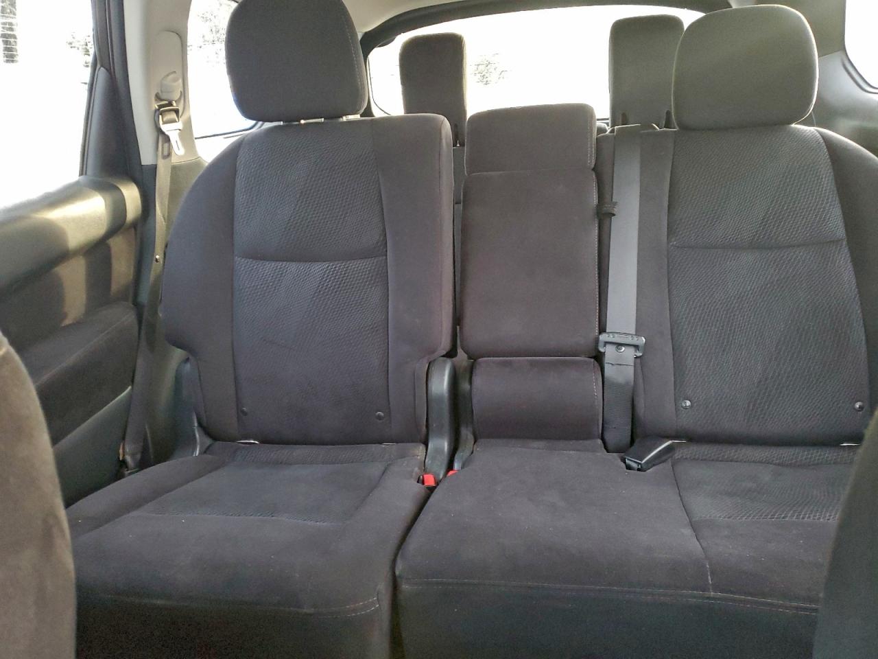 Nissan Pathfinder S Image 5