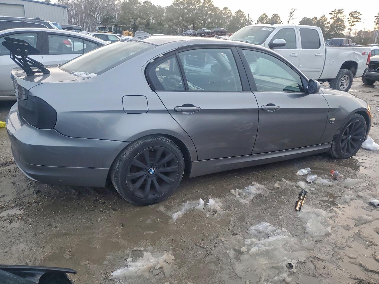 BMW 3 Series Xi Image 12