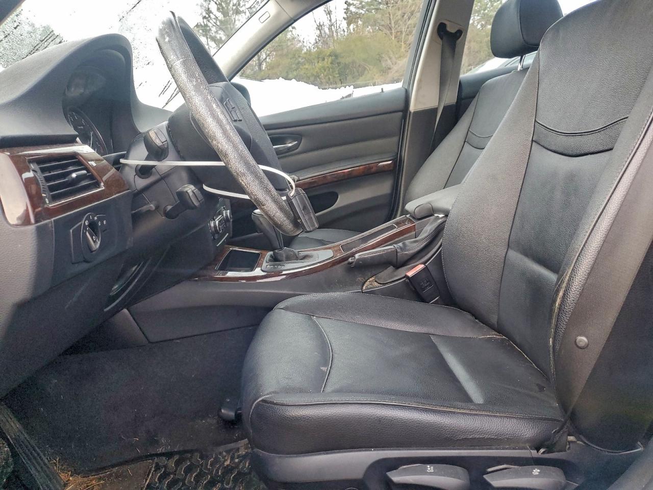 BMW 3 Series Xi Image 2