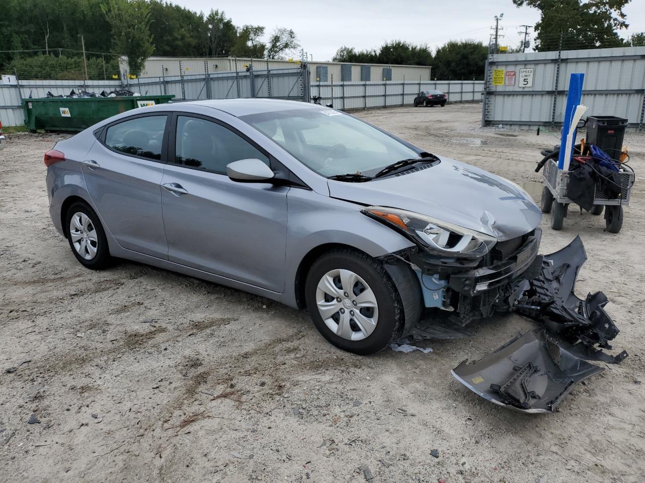Hyundai ELANTRA Se Image 8