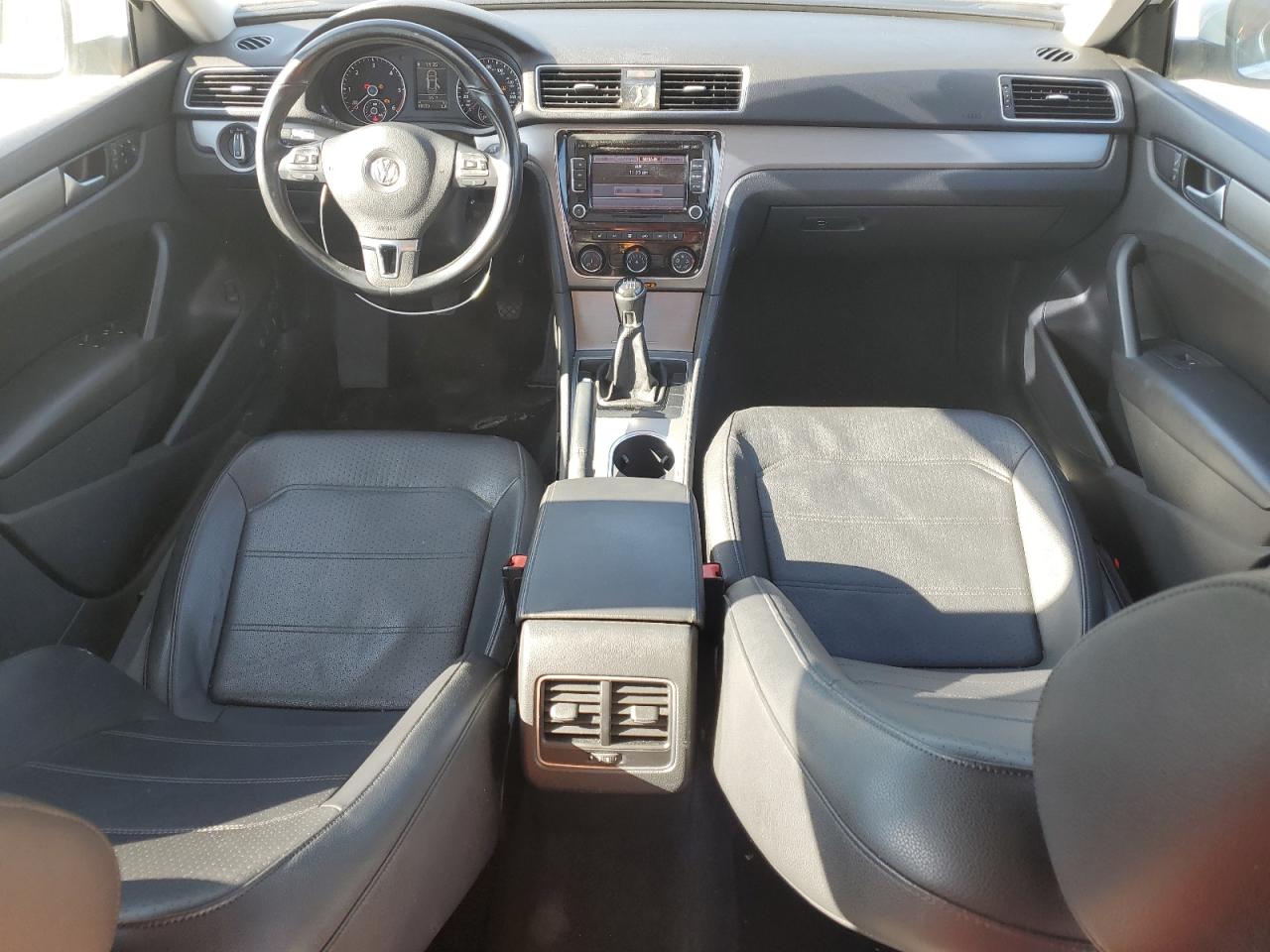 Volkswagen Passat Se Image 4