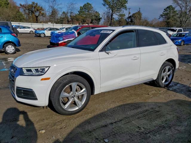  Salvage Audi Q5