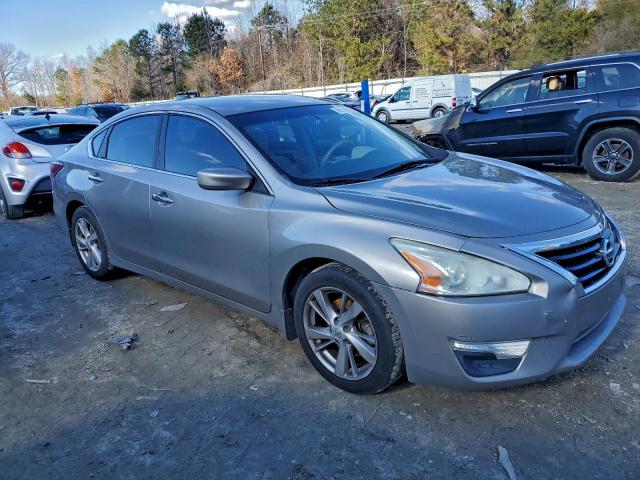 Nissan Altima 2.5 Image 8