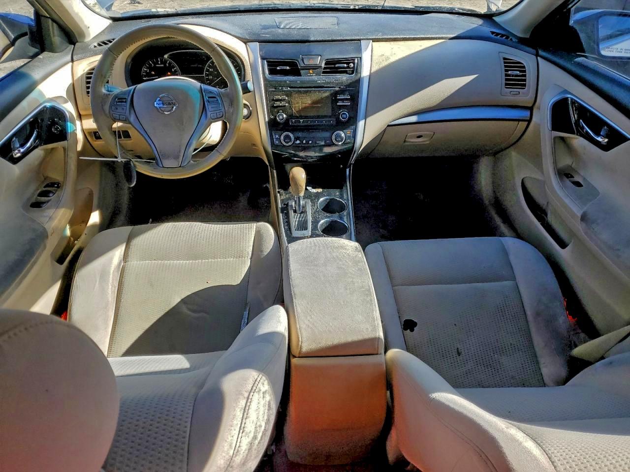 Nissan Altima 2.5 Image 6