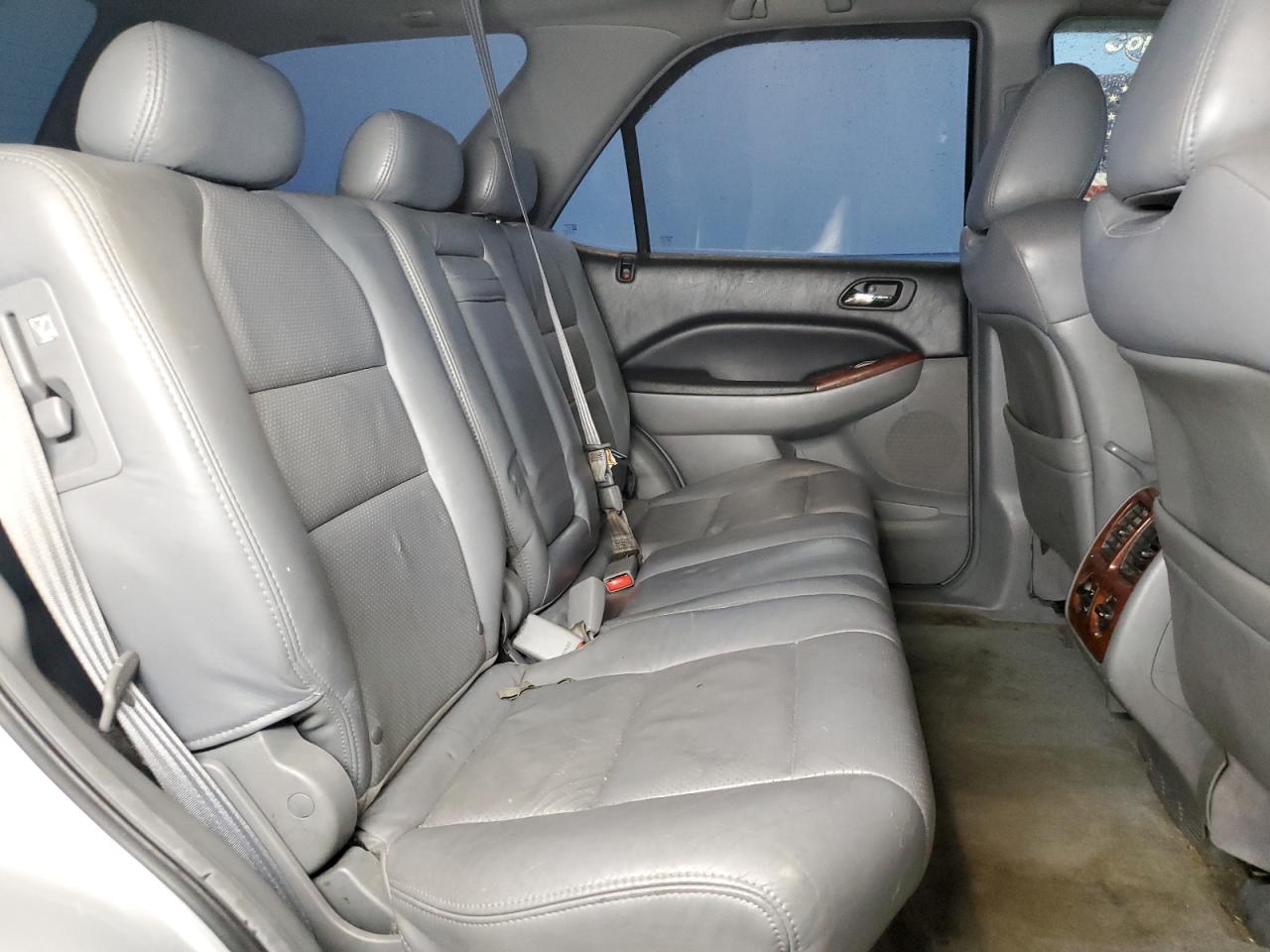 Acura MDX Touring Image 10