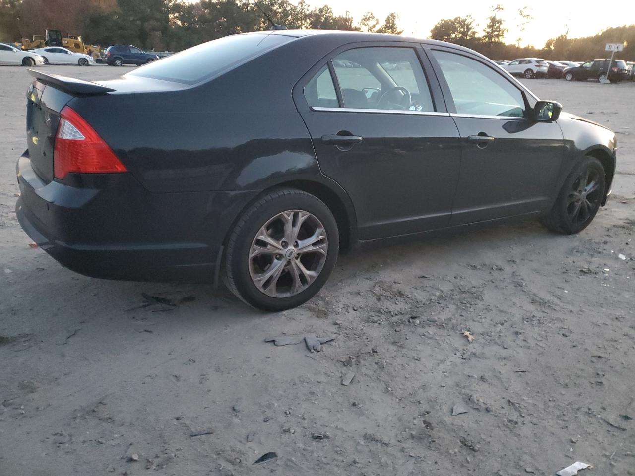 Ford Fusion Se Image 5