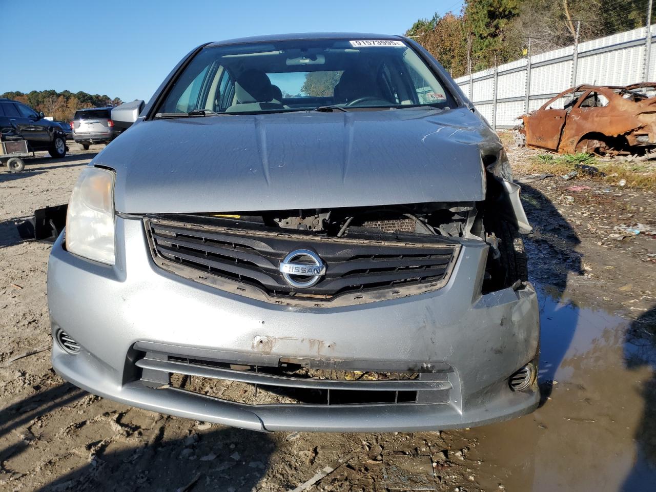 Nissan Sentra 2.0 Image 2