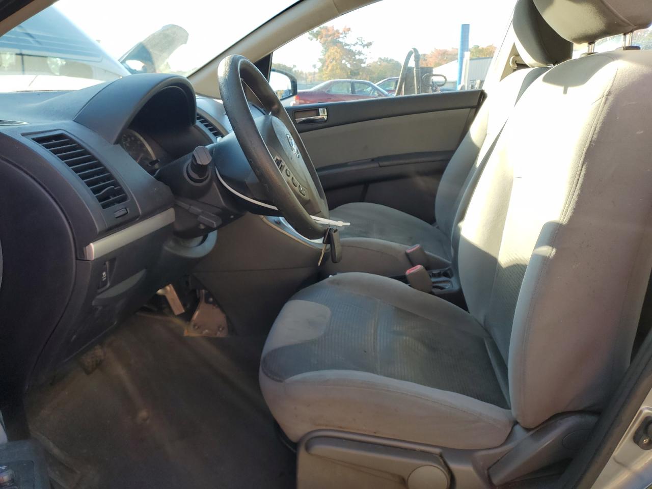 Nissan Sentra 2.0 Image 9