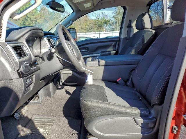 Nissan Titan S Image 10