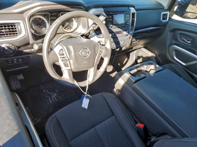 Nissan Titan S Image 3