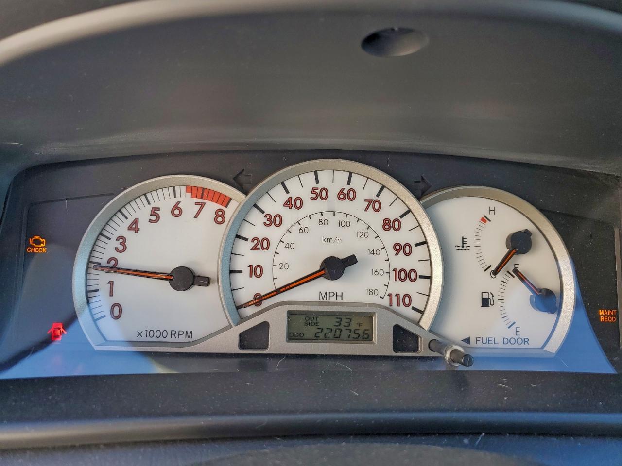 Toyota Corolla Ce Image 10