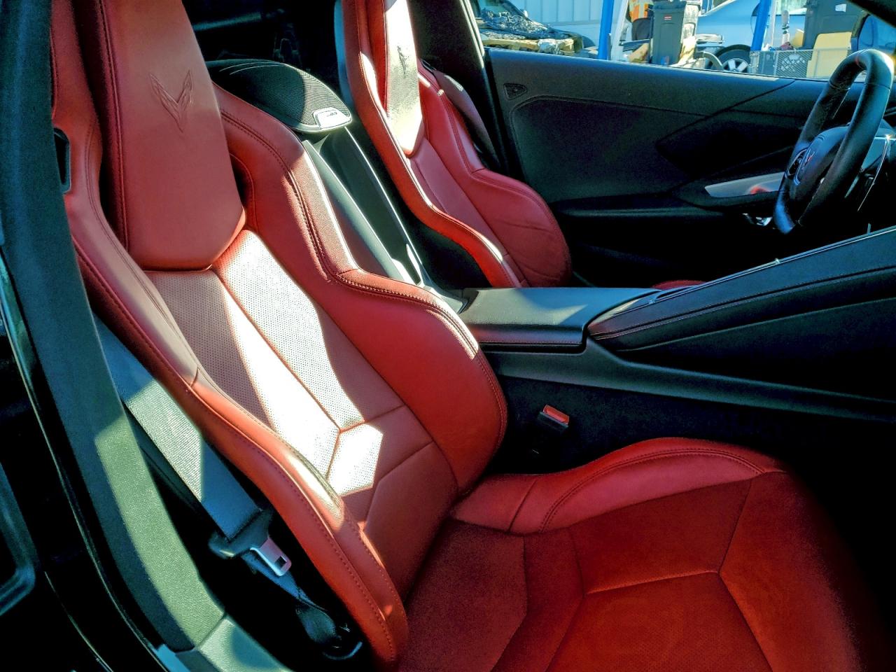 Chevrolet Corvette Stingray 1lt Image 11