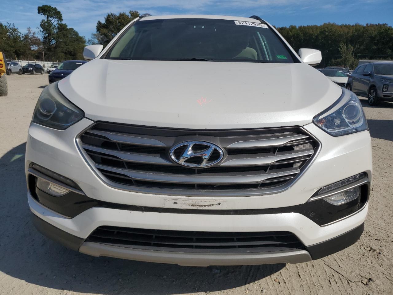 Hyundai SANTA FE Image 9