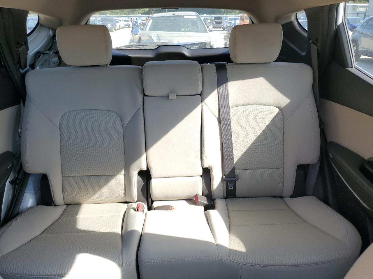 Hyundai SANTA FE Image 8