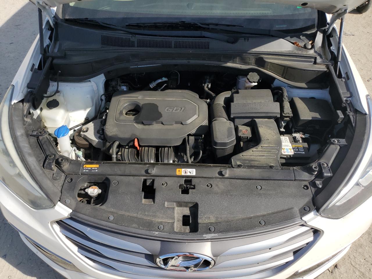 Hyundai SANTA FE Image 12