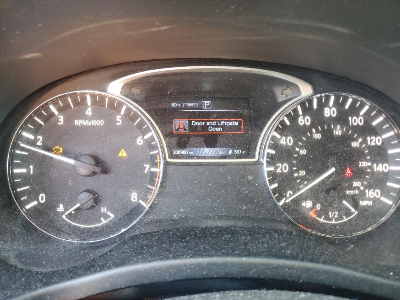 Nissan Pathfinder S Image 9