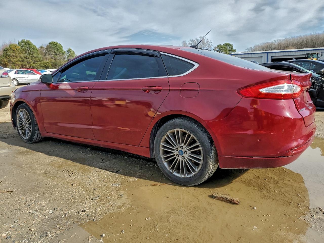 Ford Fusion Se Image 6