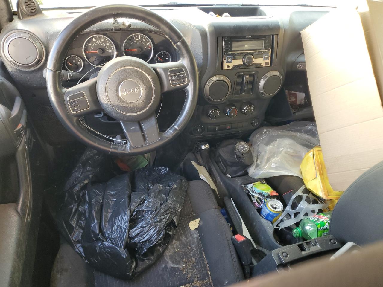 Jeep Wrangler Sport Image 13