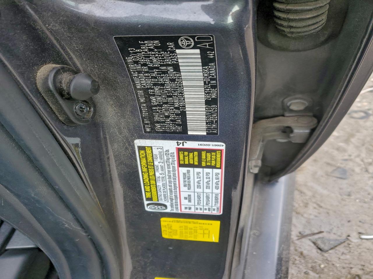 Toyota Corolla Base Image 12