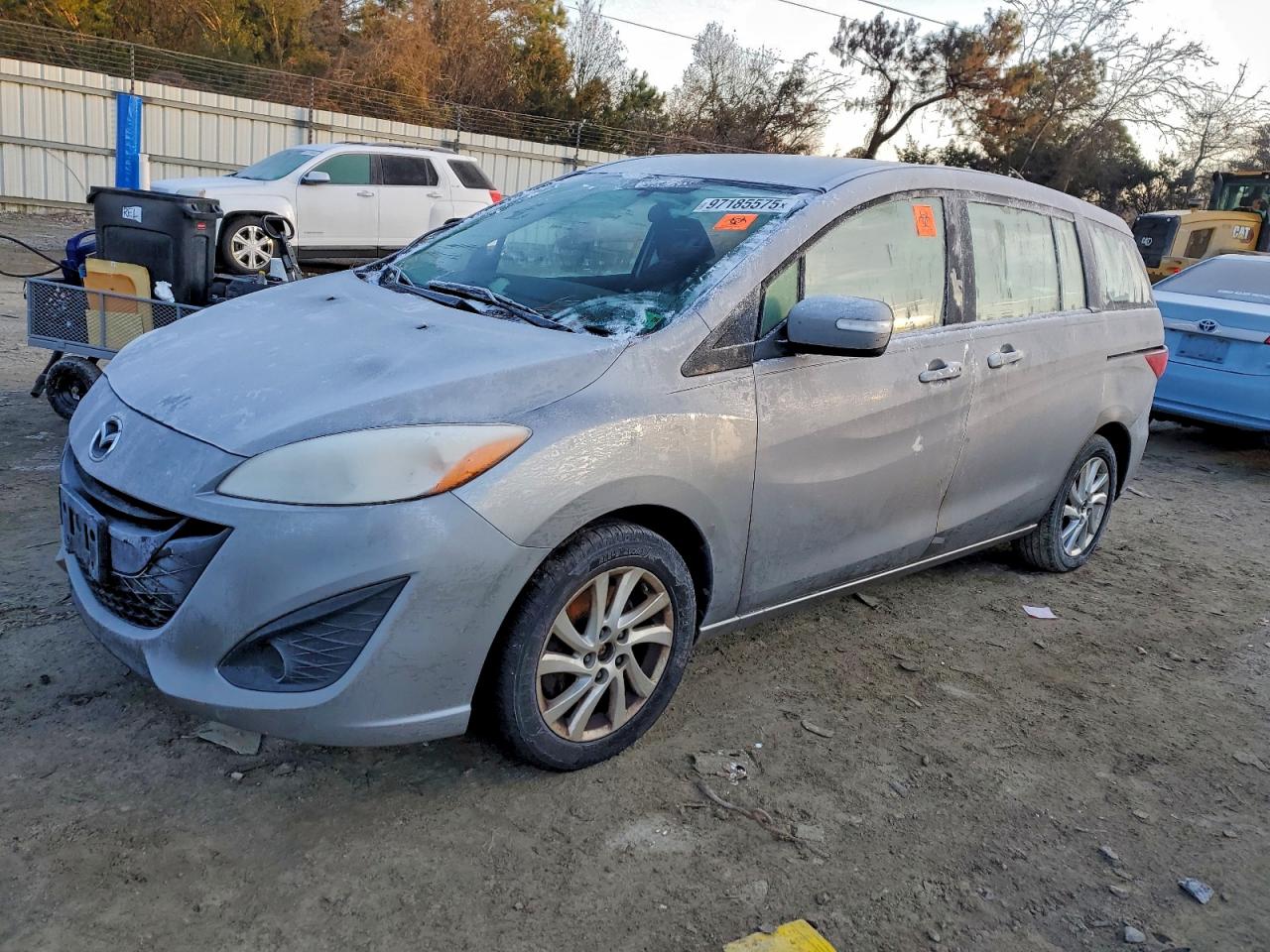Mazda 5 Sport Image 1