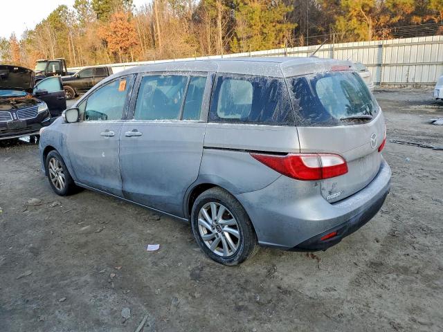 Mazda 5 Sport Image 6