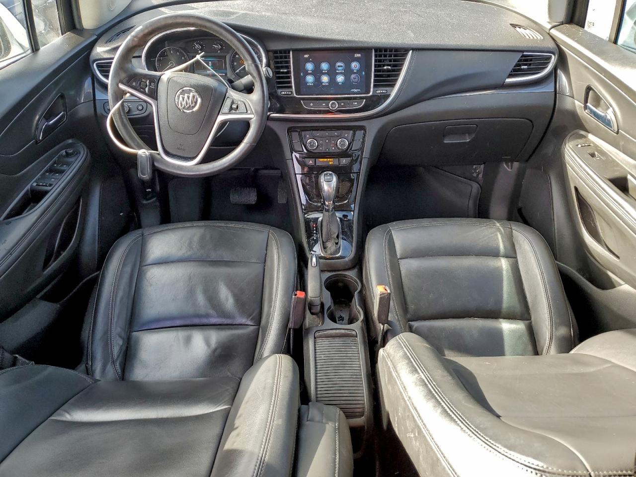 Buick Encore Essence Image 8
